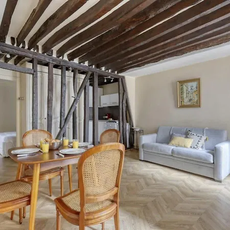 Apartment Typical & Charming Flat Near St Germain - Mid-term *