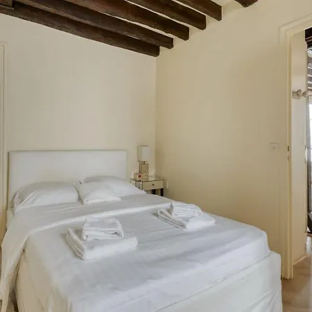 Appartamento Typical & Charming Flat Near St Germain - Mid-term Parigi